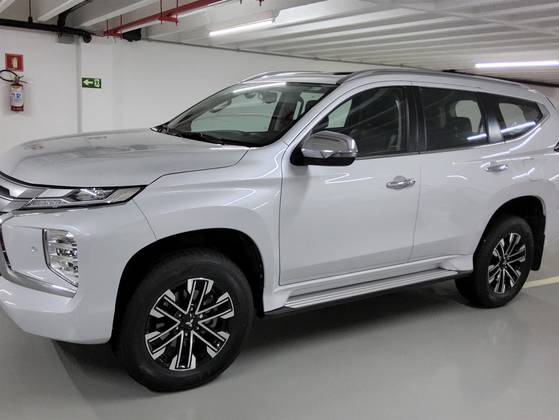 MITSUBISHI PAJERO SPORT 2.4 16V MIVEC TURBO DIESEL HPE AWD AUTOMÁTICO MITSUBISHI PAJERO SPORT 2.4 16V MIVEC TURBO DIESEL HPE AWD AUTOMÁTICO
